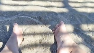 Chelsea K- Nude Foot On The Beach. Whach Me Have Fun, My Feets Likes It!